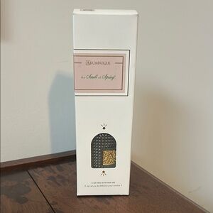 The Smell of Spring Diffuser Set by Aromatique